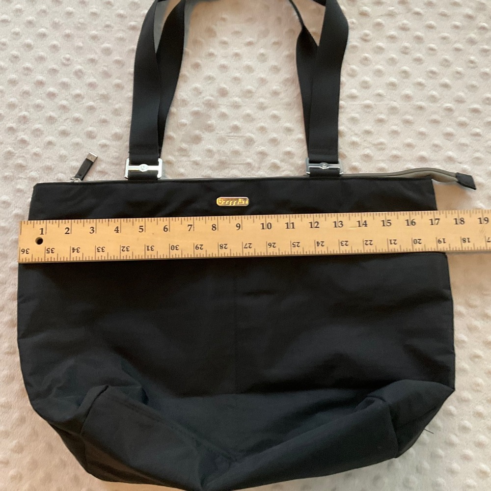 Baggallini Black Nylon Tote Bag With Leather Trim and Adjustable Straps - Picture 3 of 7